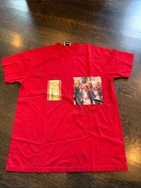Burberry t shirt
